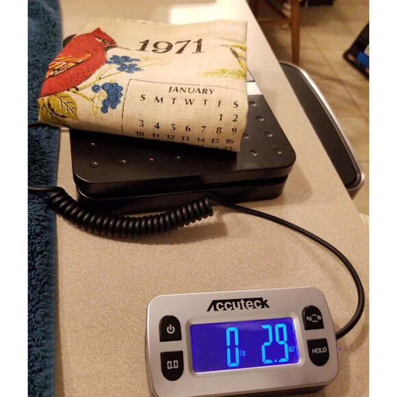 Vintage linen tea towel birds 1971 calendar new old stock - Picture 7 of 7